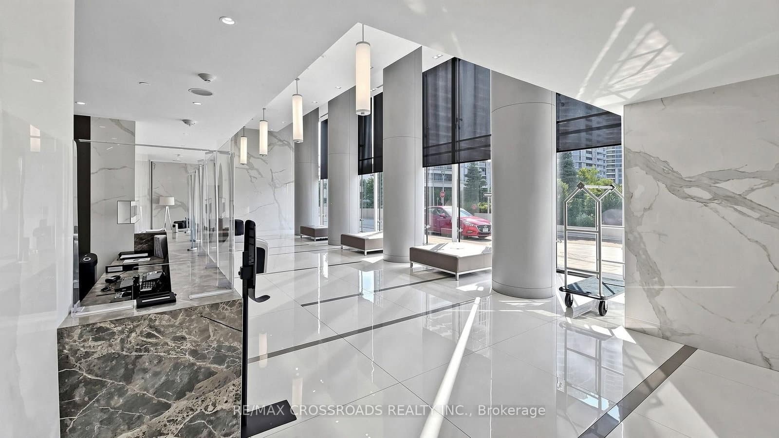 275 Village Green Square, Unit 525 thumbnail 6