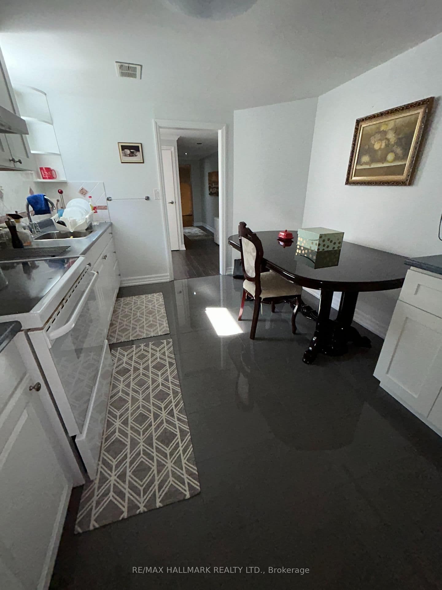 110 Trinnell Boulevard thumbnail 7