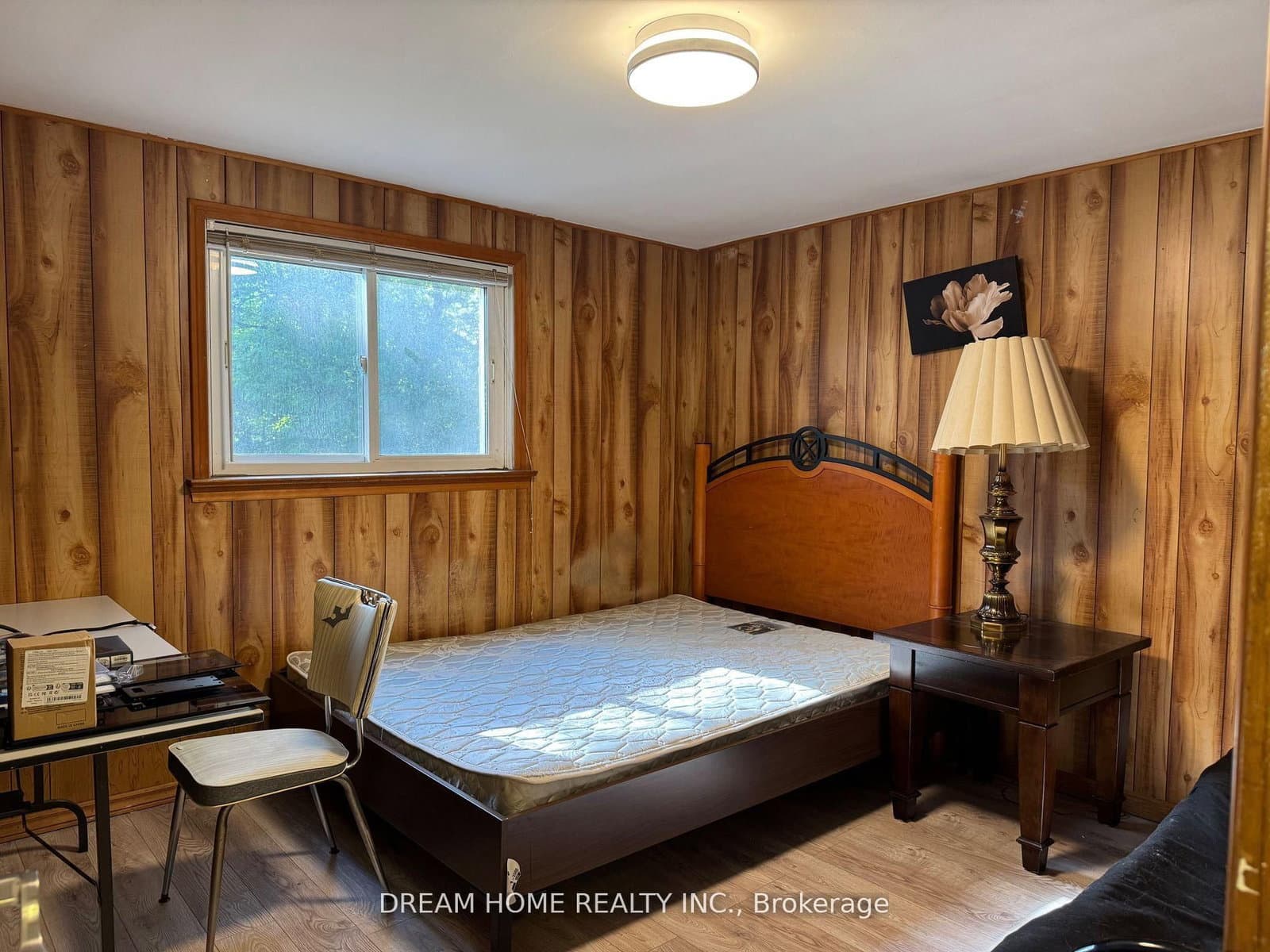28 Conlins Road, Unit Room - Image 1