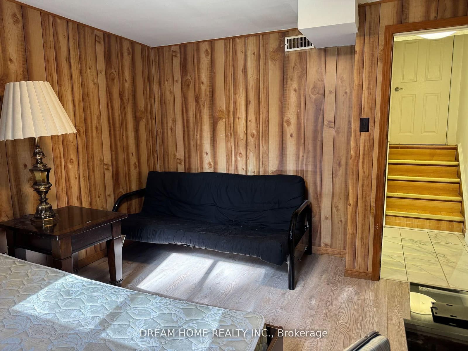 28 Conlins Road, Unit Room thumbnail 2