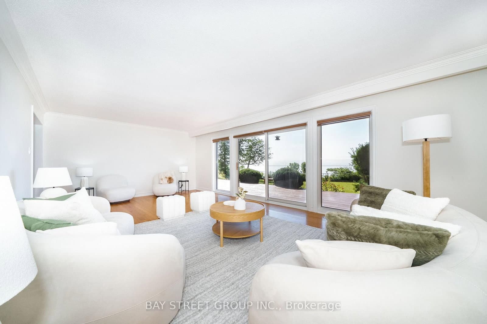441 Guildwood Parkway thumbnail 13
