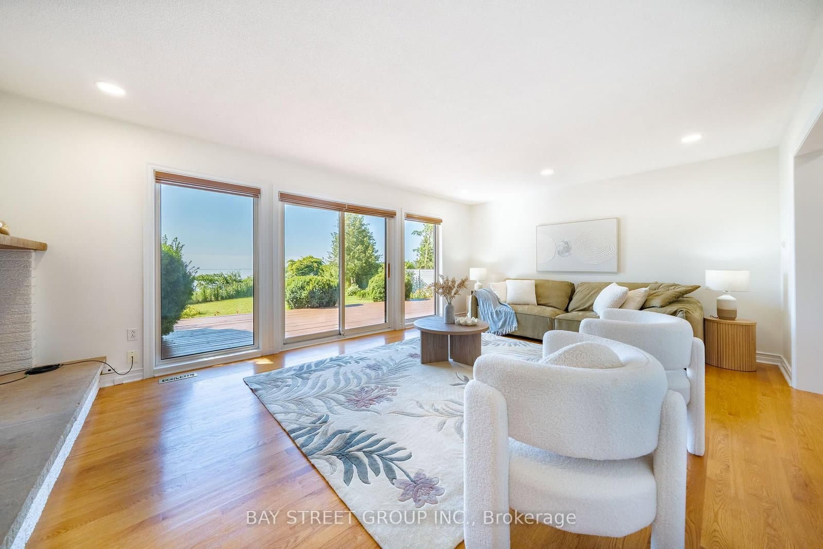 441 Guildwood Parkway thumbnail 16