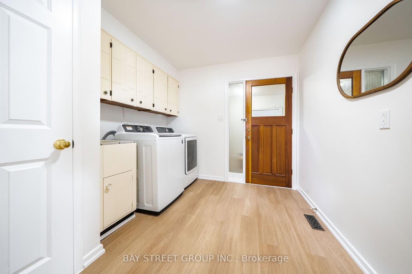 441 Guildwood Parkway thumbnail 19