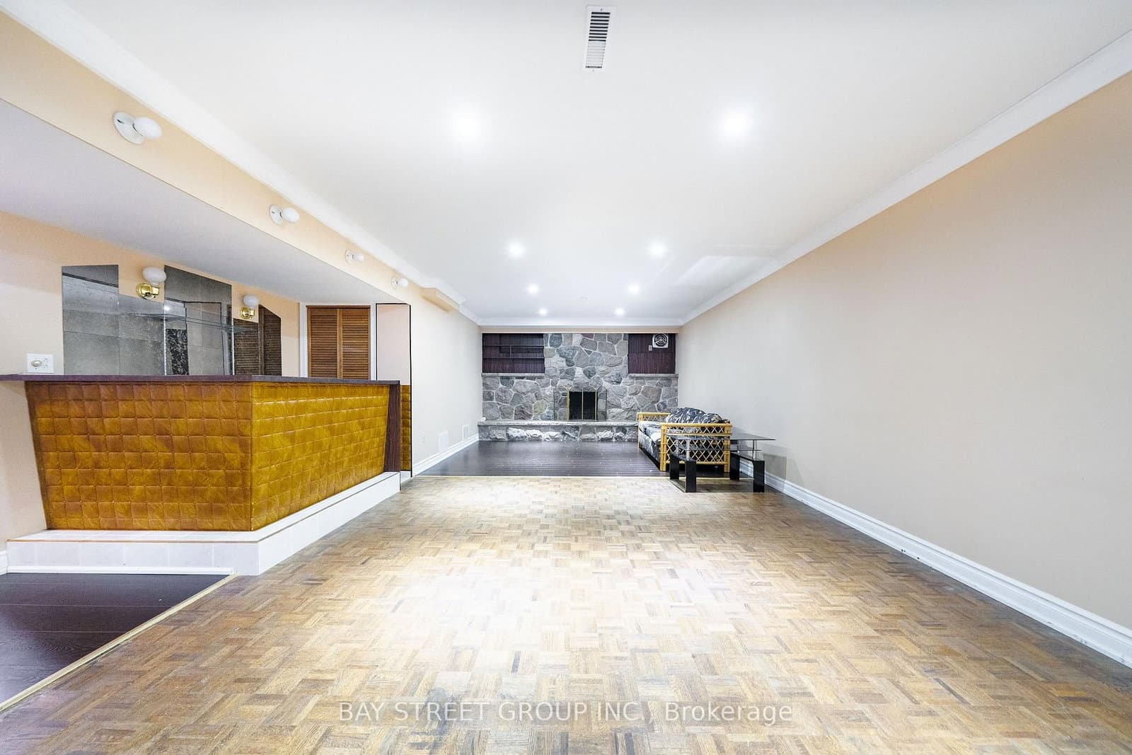 441 Guildwood Parkway thumbnail 44