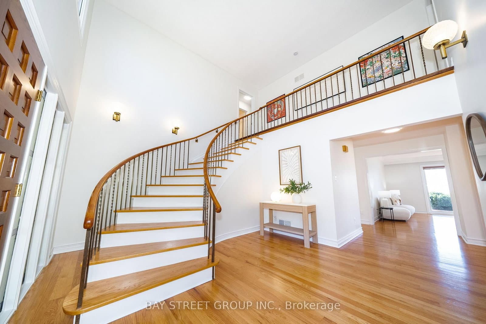 441 Guildwood Parkway thumbnail 5