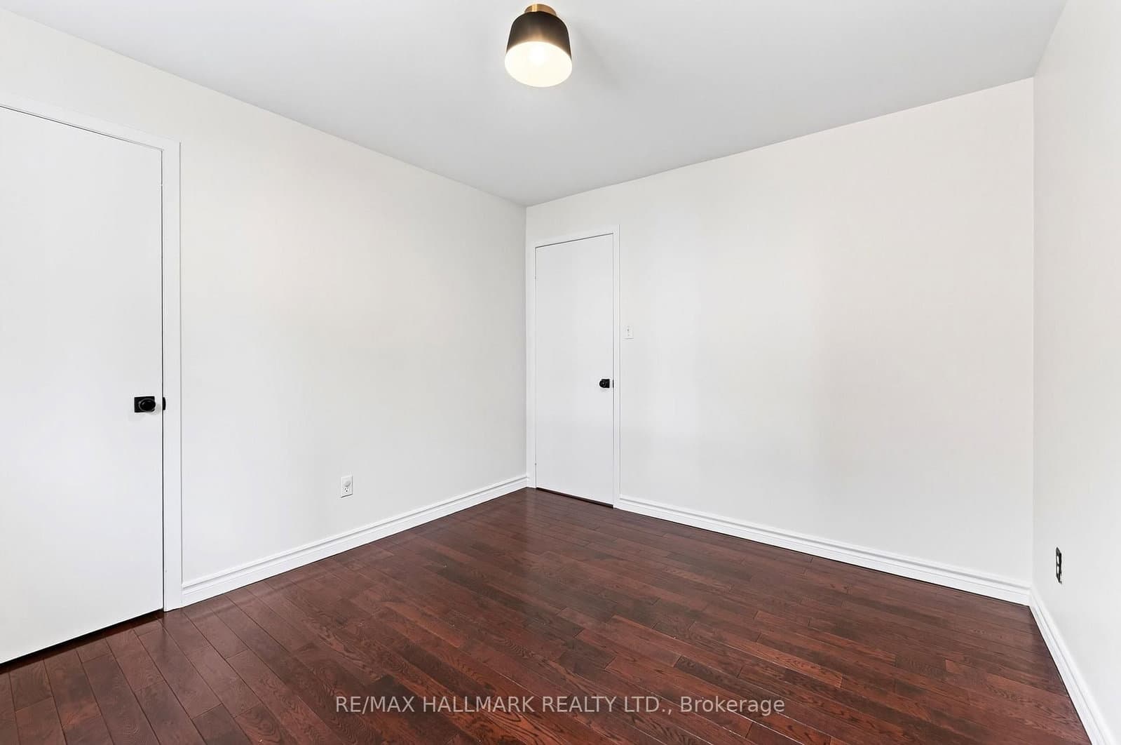 402 Kingston Road, Unit UPPER / 2ND thumbnail 16