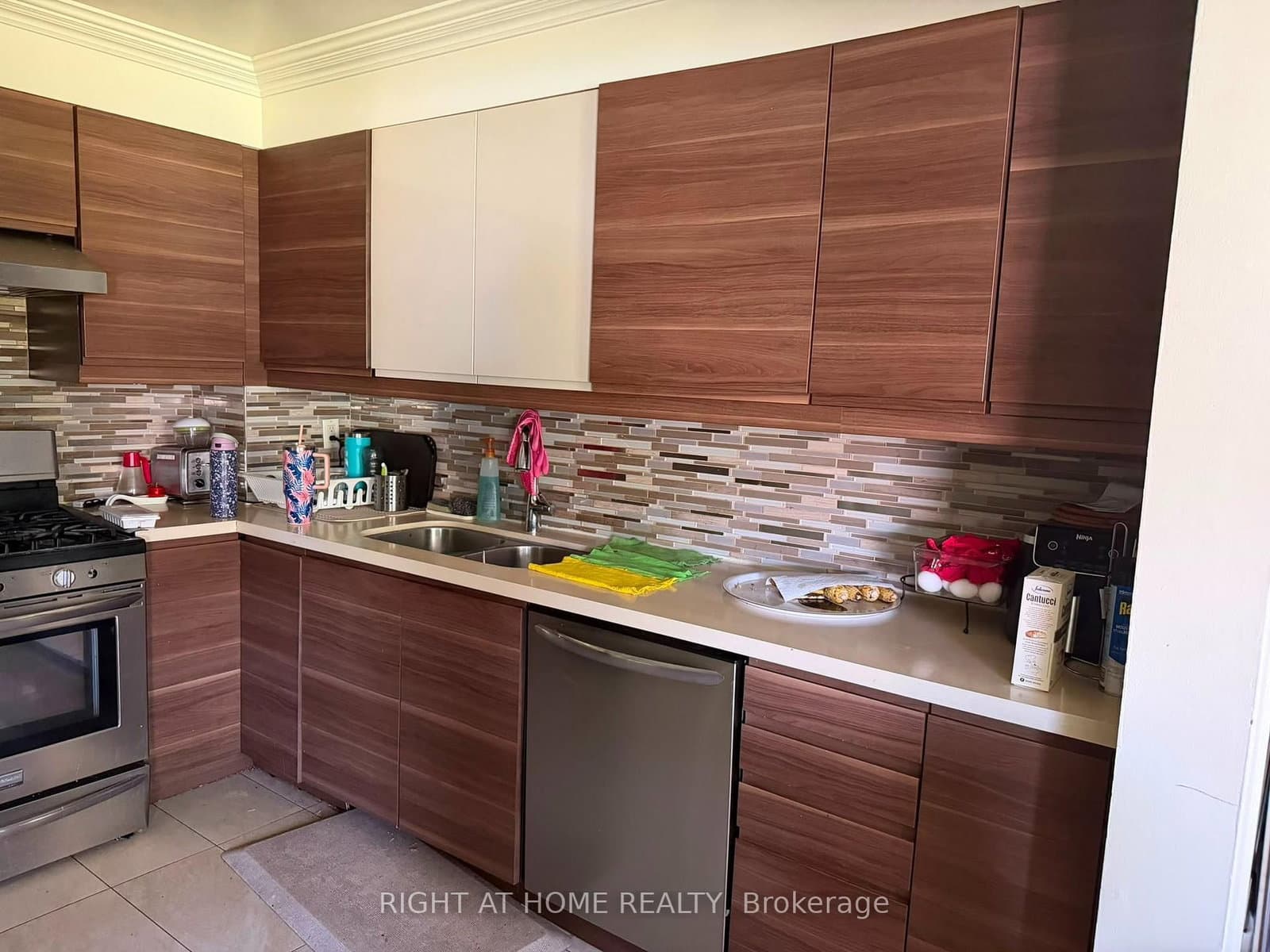 18 Goodfellow Street thumbnail 16