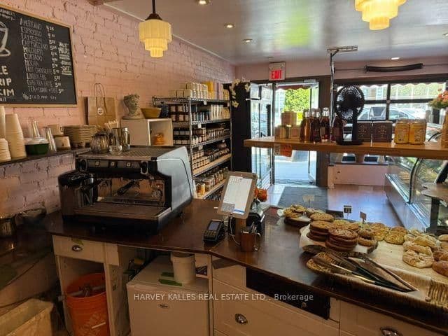 173 Danforth Avenue thumbnail 16