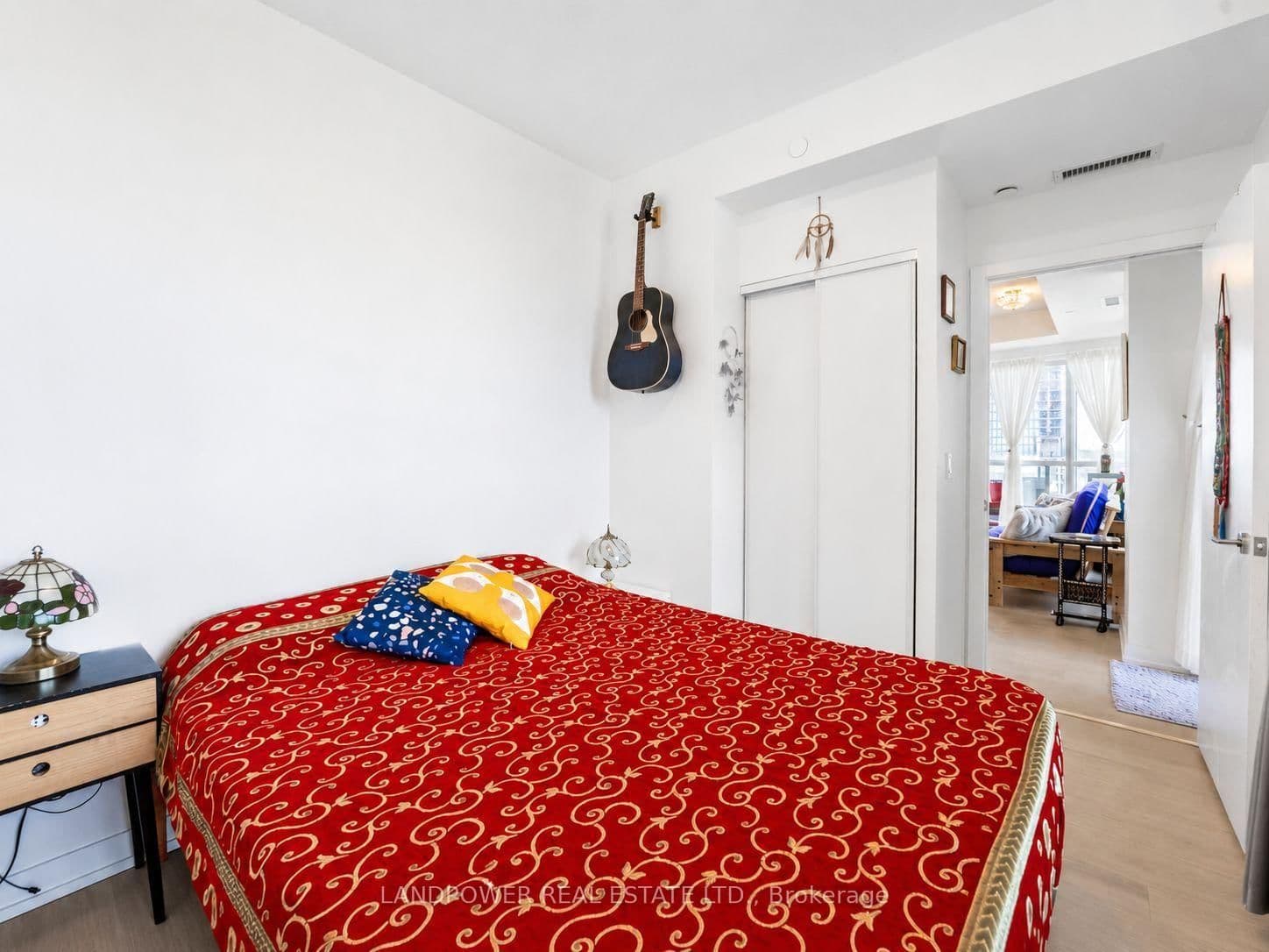 8 Trent Avenue, Unit 824 thumbnail 11