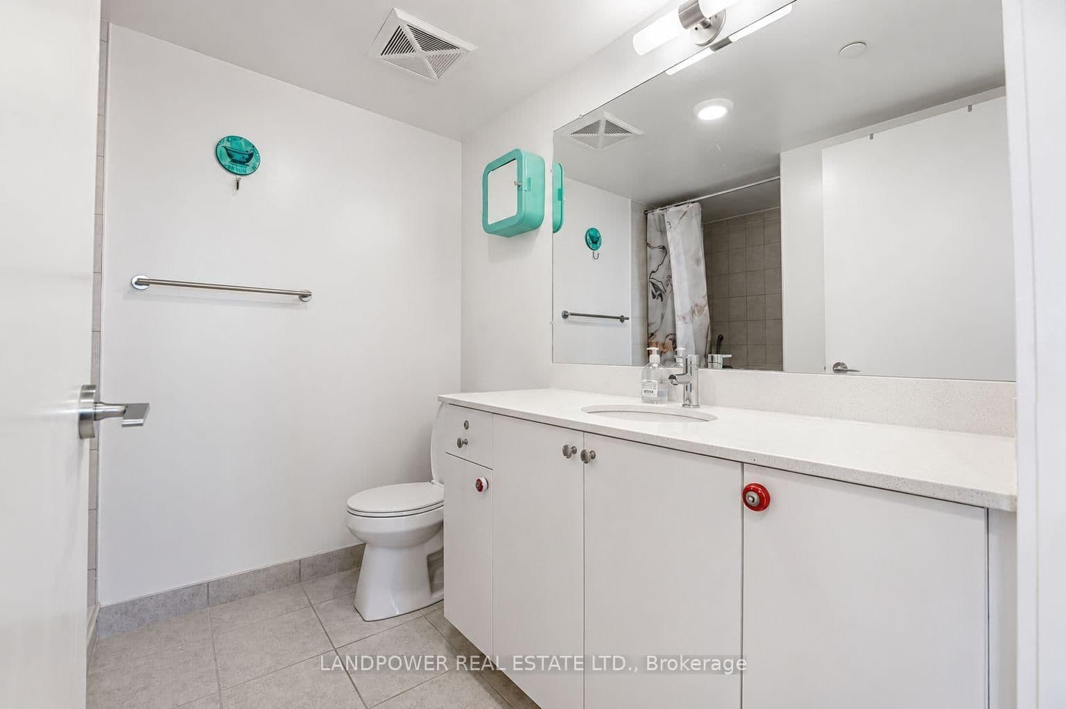 8 Trent Avenue, Unit 824 thumbnail 13