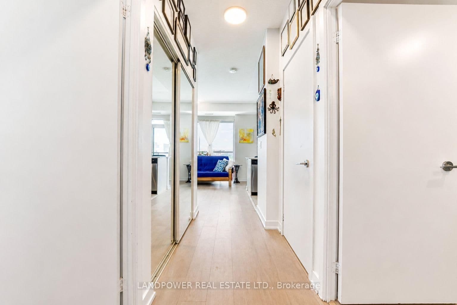 8 Trent Avenue, Unit 824 thumbnail 2