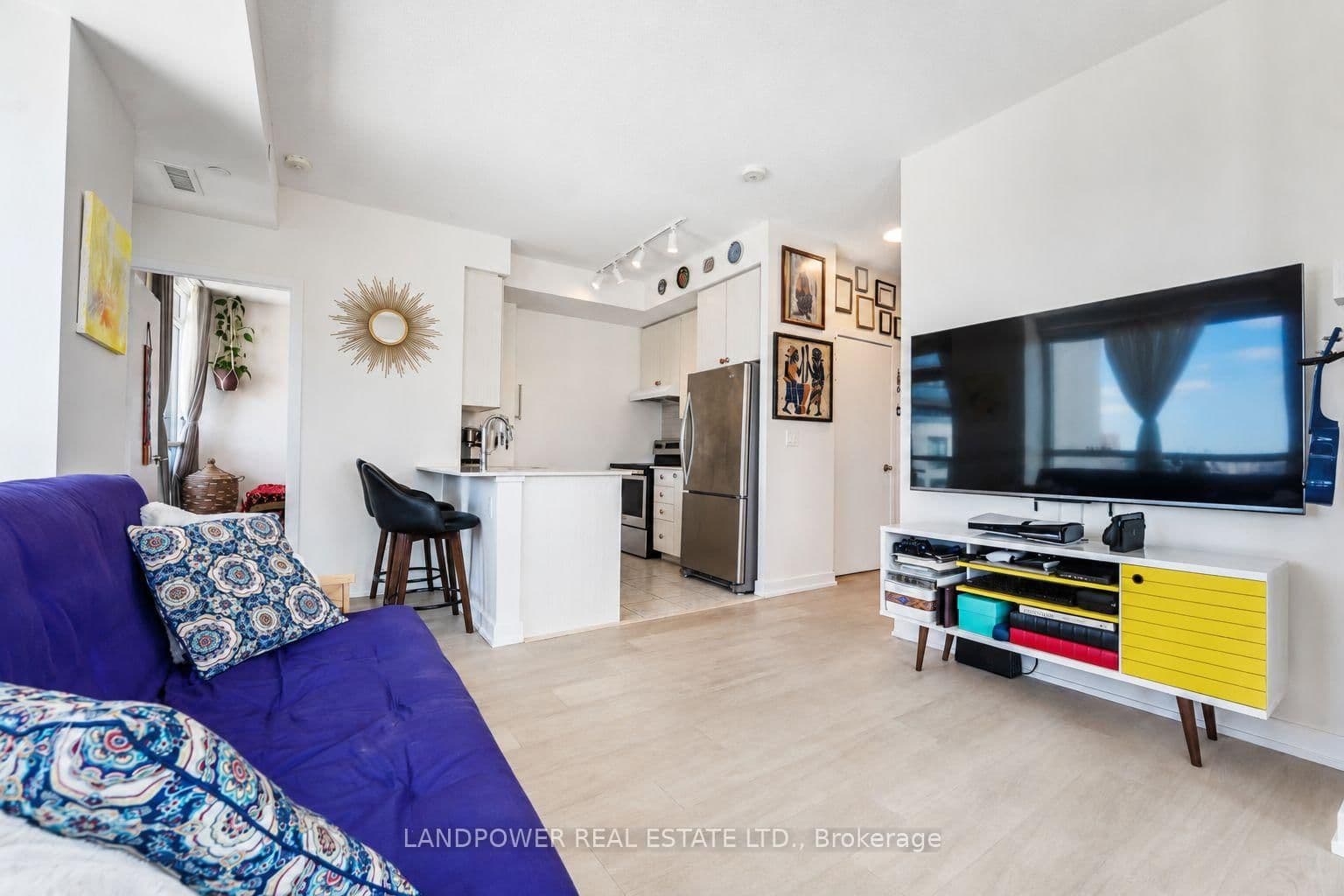 8 Trent Avenue, Unit 824 thumbnail 8