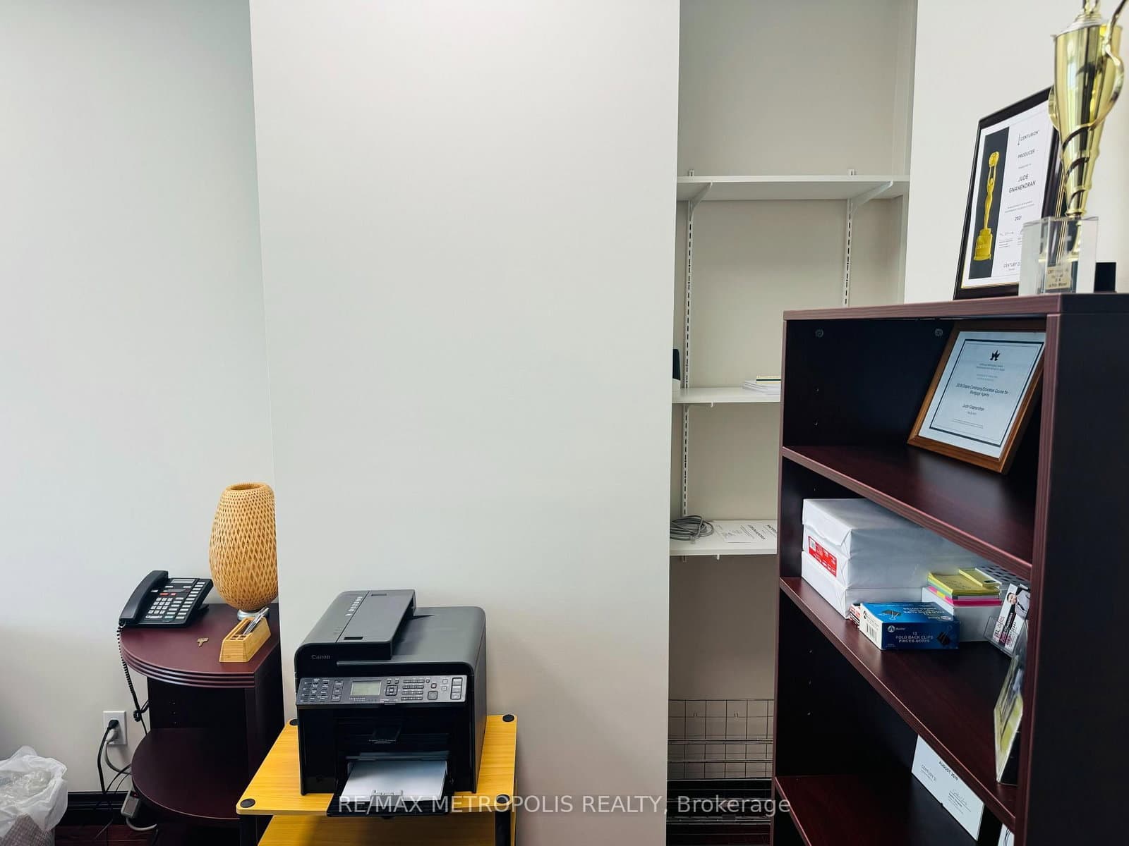 1585 Markham Road, Unit 209 thumbnail 2