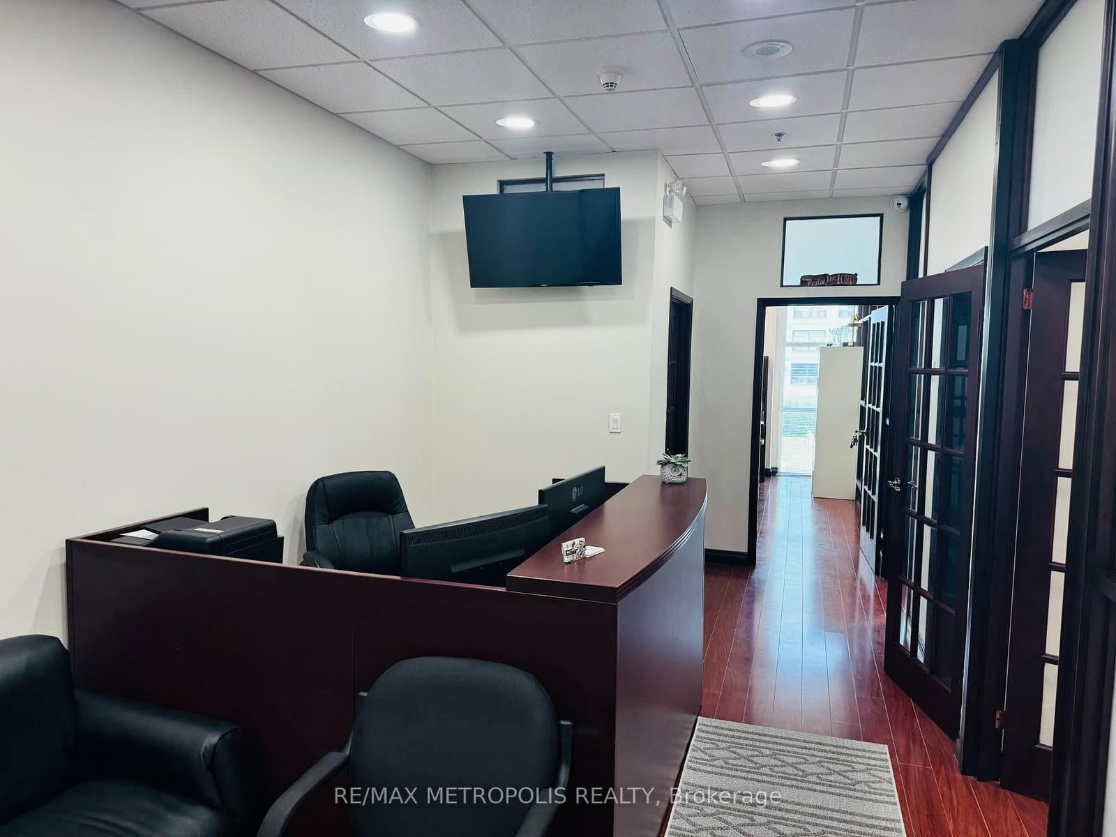 1585 Markham Road, Unit 209 thumbnail 3