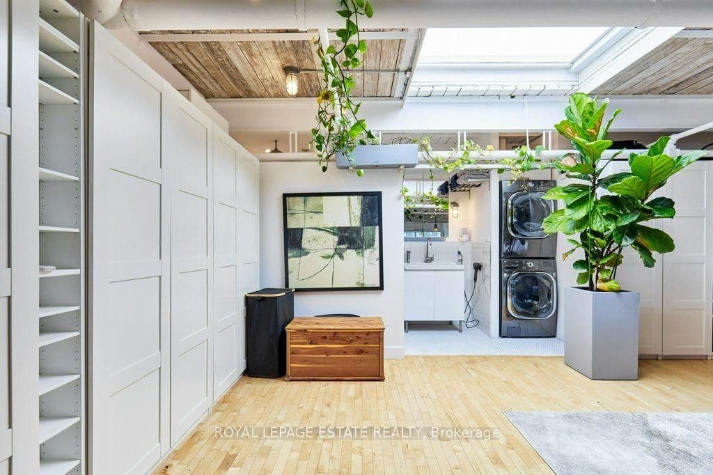 1173 Dundas Street E, Unit 217 thumbnail 22
