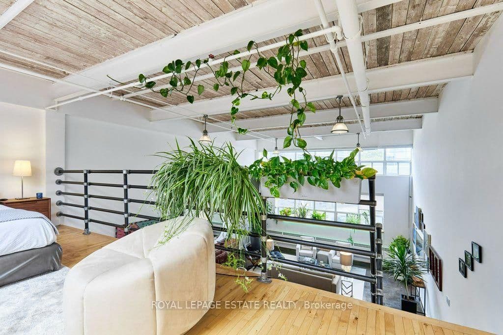 1173 Dundas Street E, Unit 217 thumbnail 26