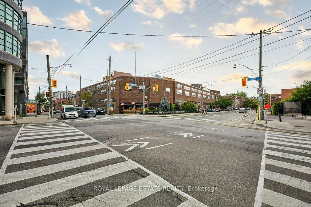 1173 Dundas Street E, Unit 217 thumbnail 31