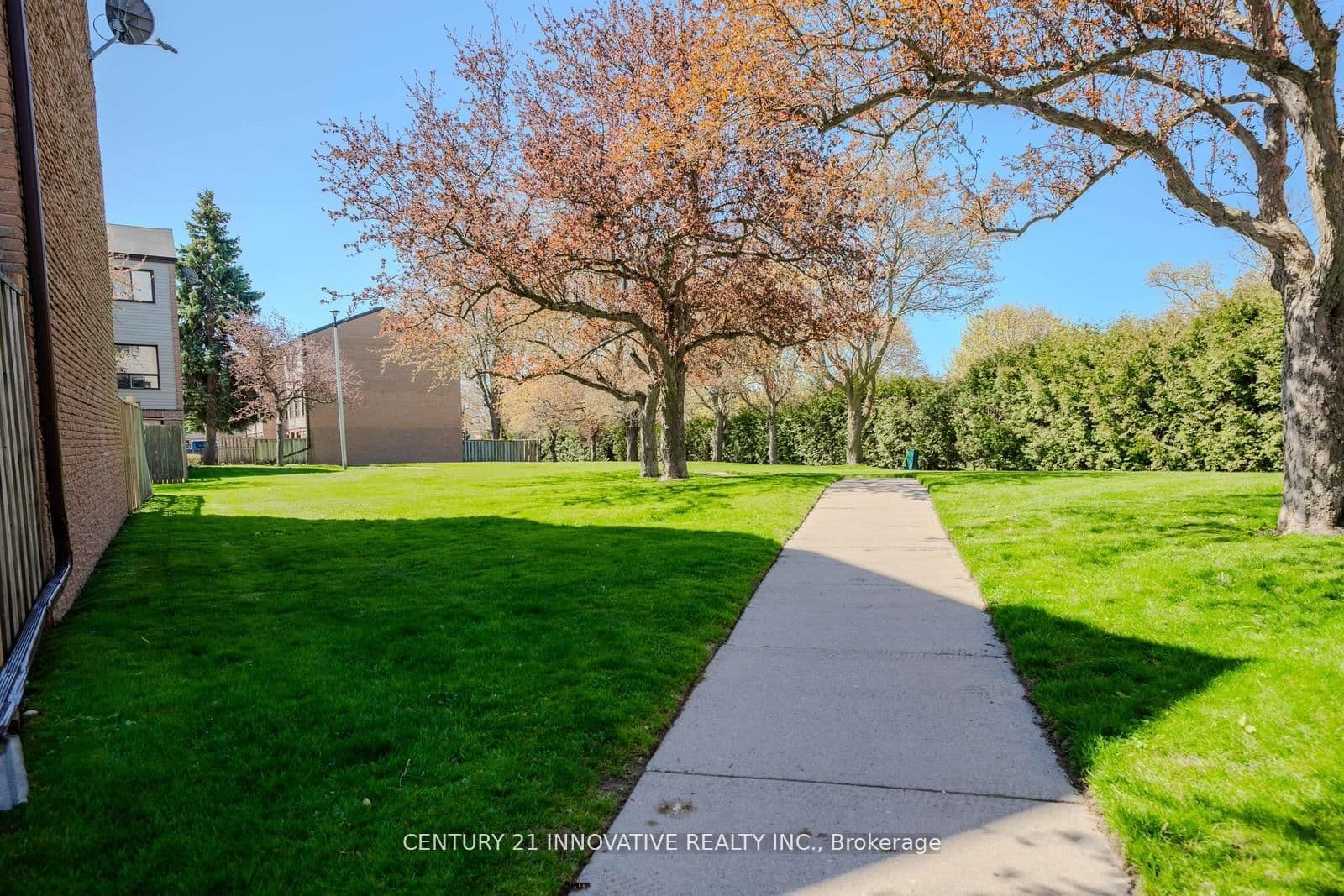 35 The Bridle Path thumbnail 48
