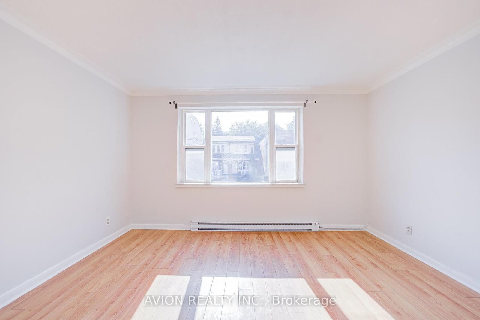 882 Broadview Avenue, Unit Unit 3 thumbnail 6