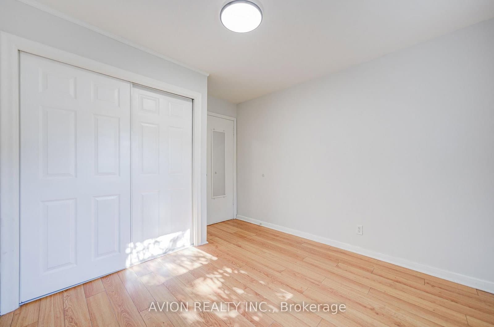 882 Broadview Avenue, Unit Unit 3 thumbnail 9