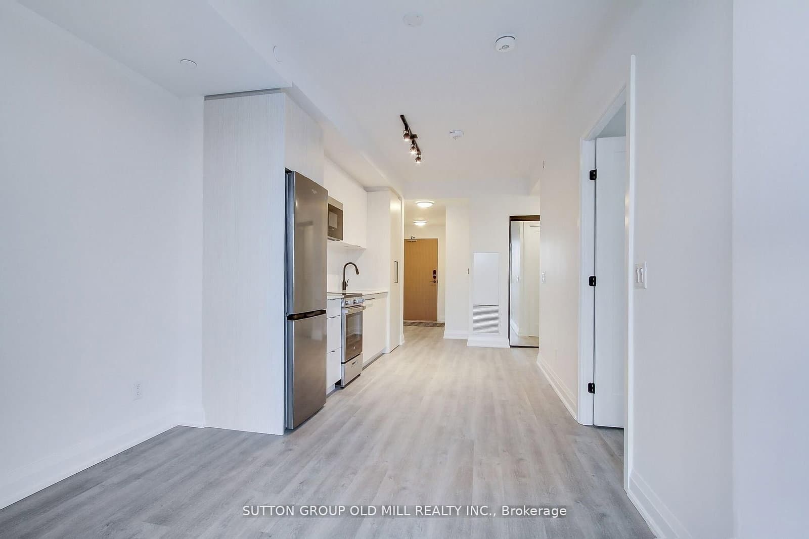 2369 Danforth Avenue, Unit 516 thumbnail 11