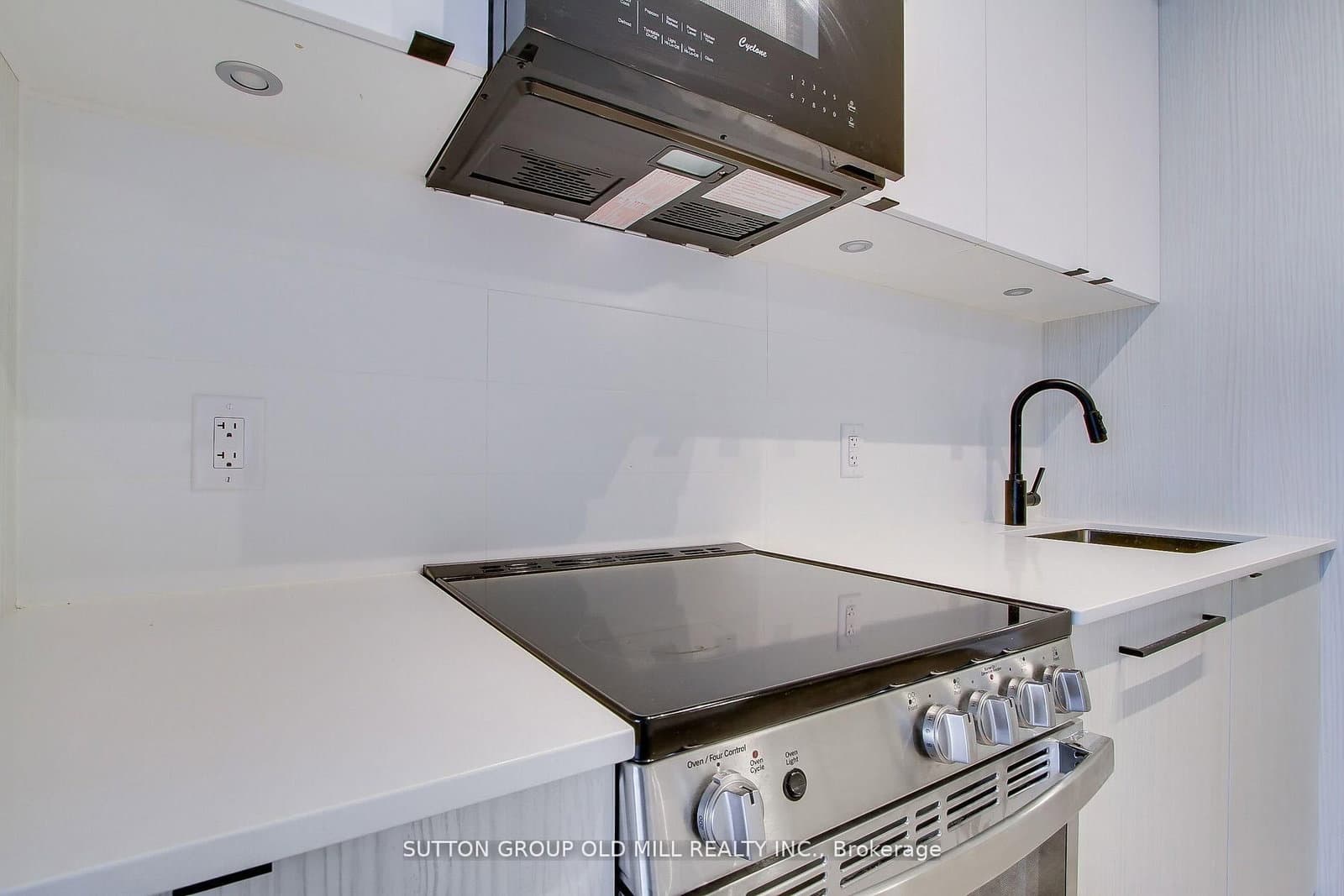 2369 Danforth Avenue, Unit 516 thumbnail 7