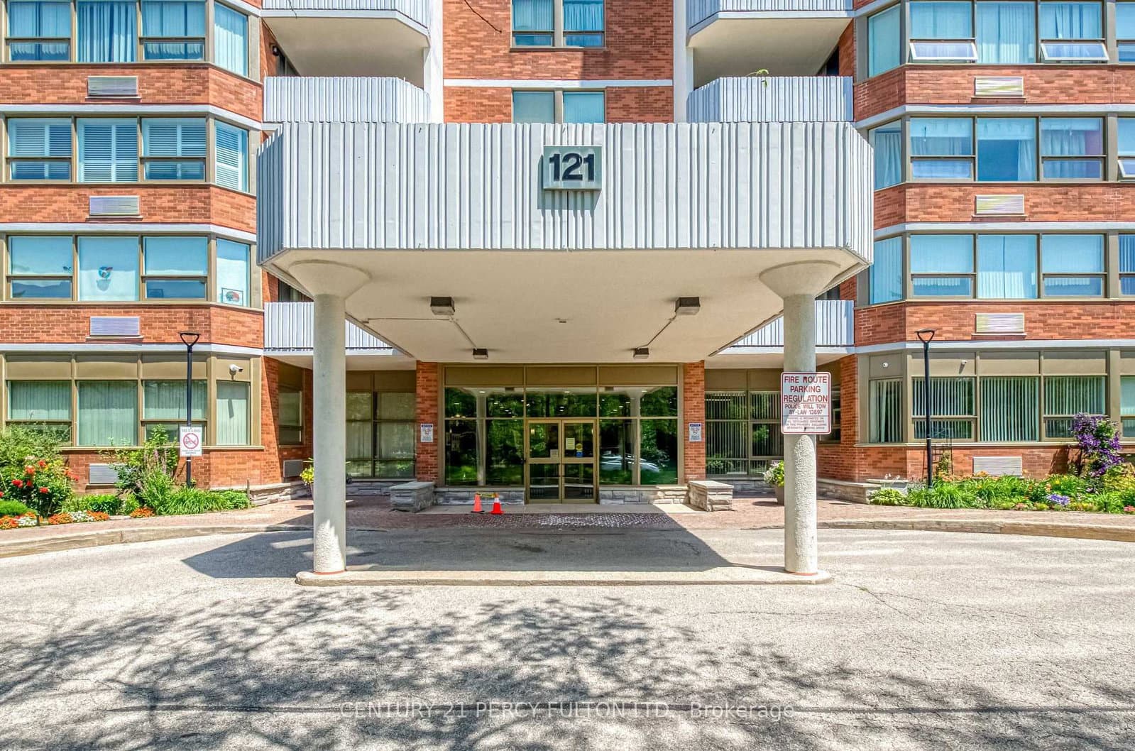 121 Ling Road, Unit 1802 thumbnail 3