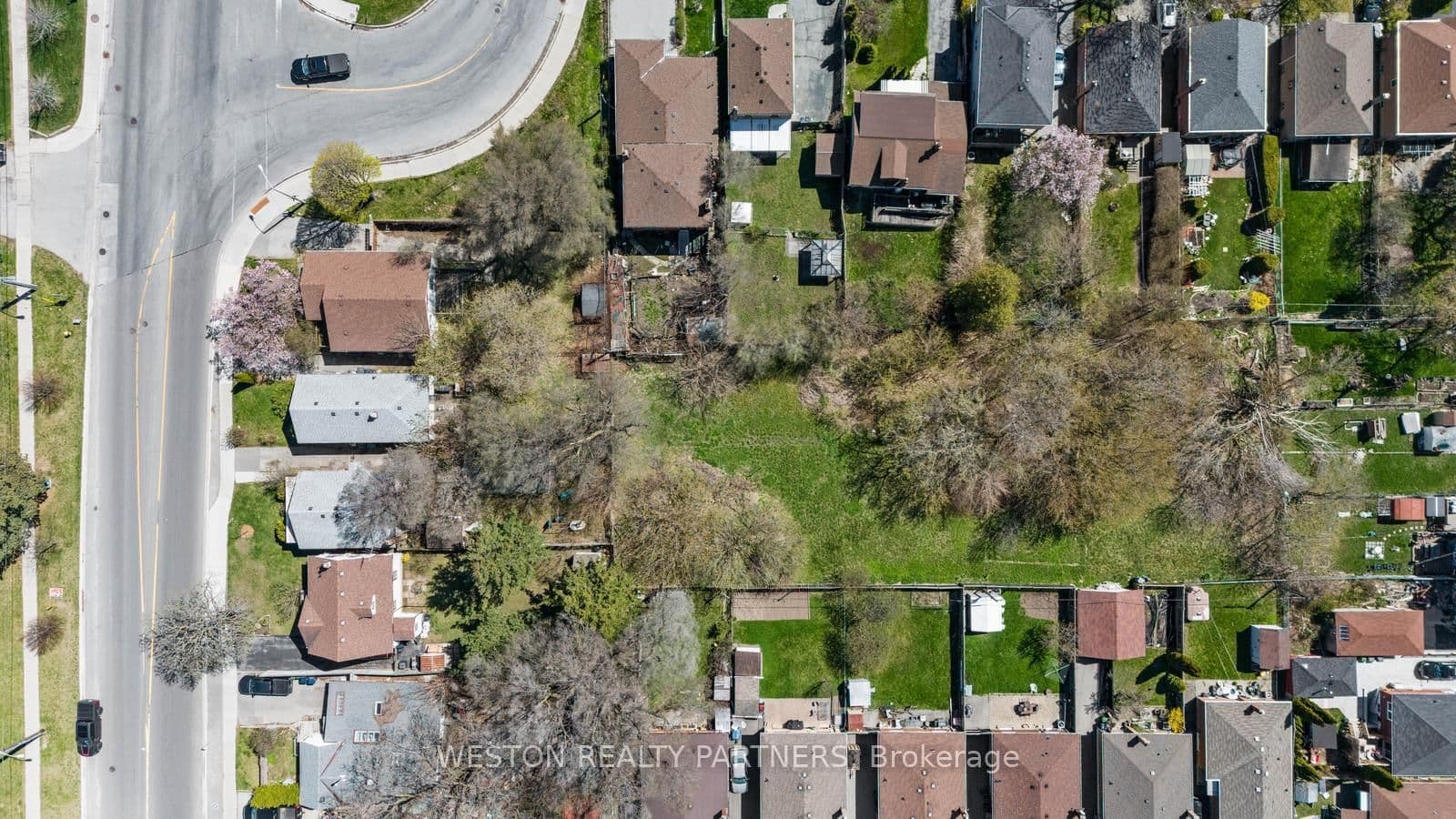 372-374 Kennedy Road thumbnail 3