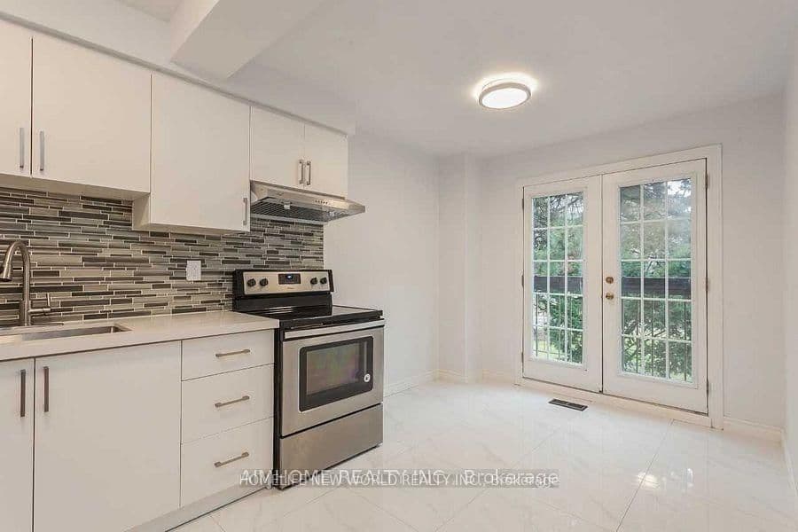 30 Chichester Place, Unit 3 thumbnail 9
