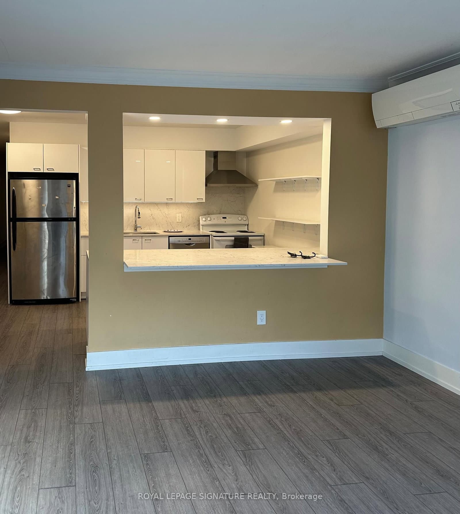 1089 Broadview Avenue, Unit 3 thumbnail 2