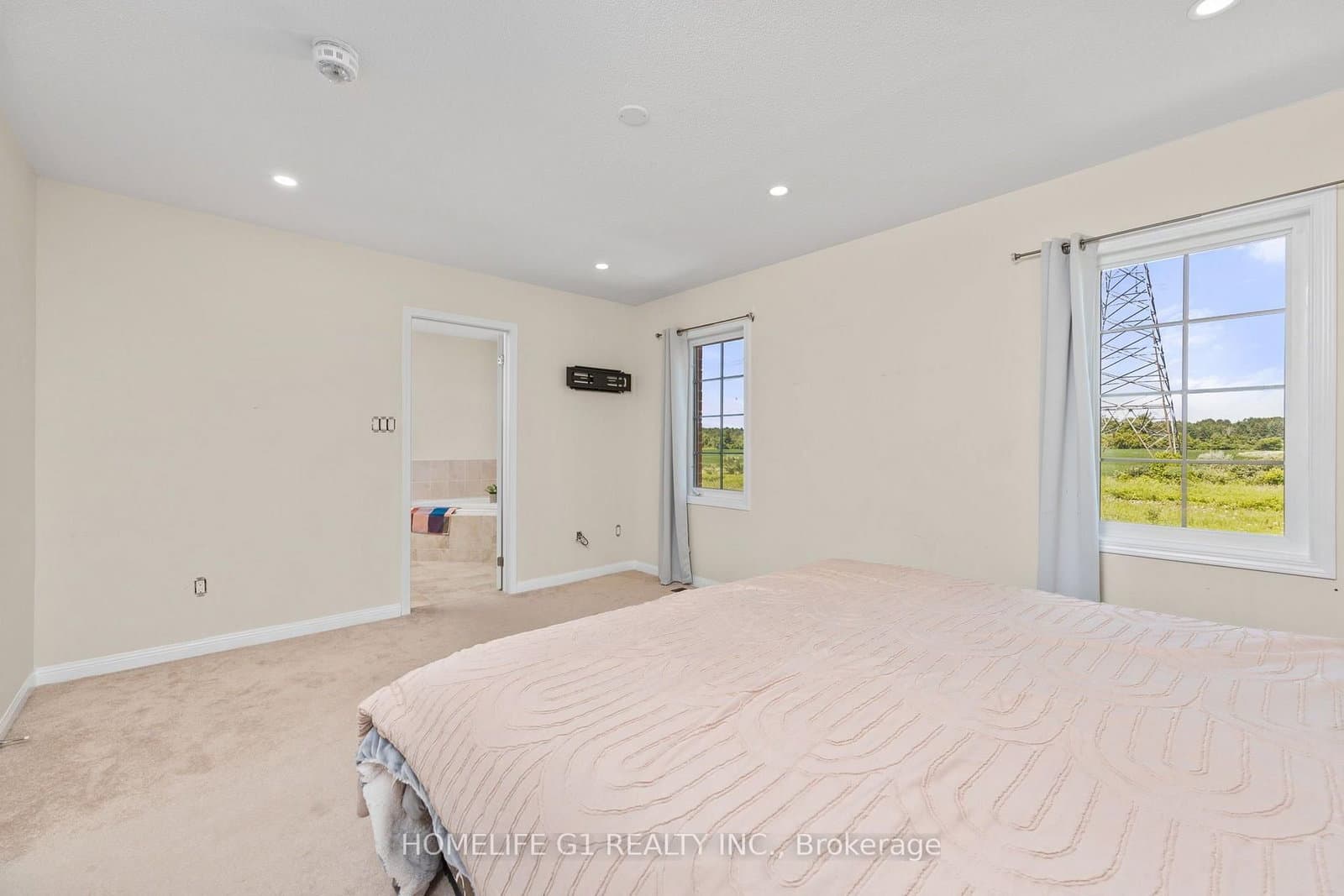 10 Hurst Drive thumbnail 24