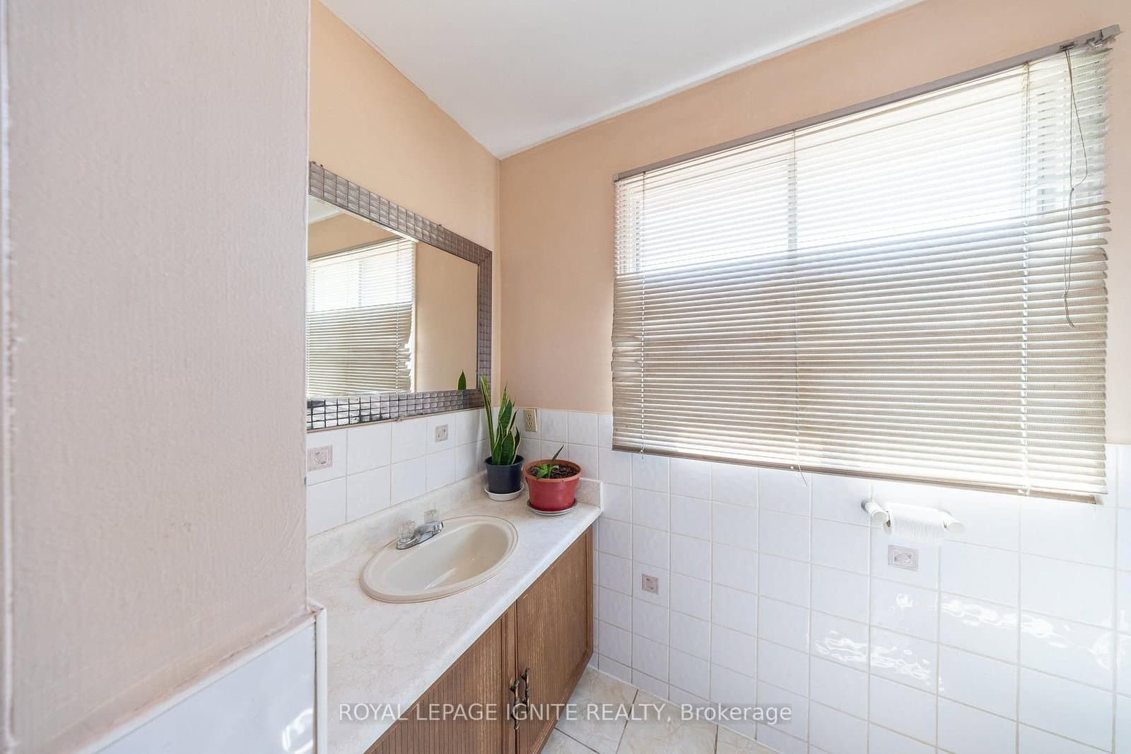 3694 Ellesmere Road thumbnail 20