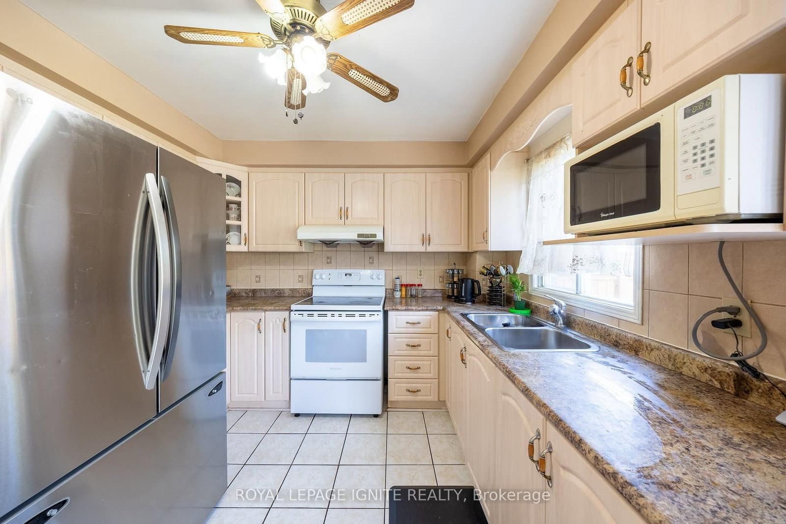 3694 Ellesmere Road thumbnail 9