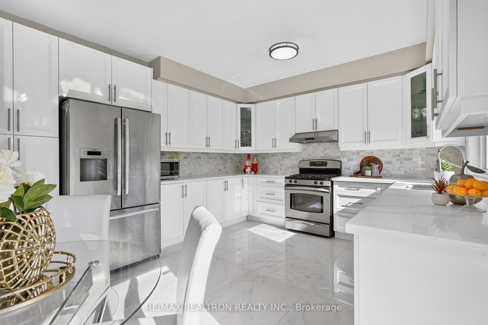 18 Carter-Bennett Drive thumbnail 6