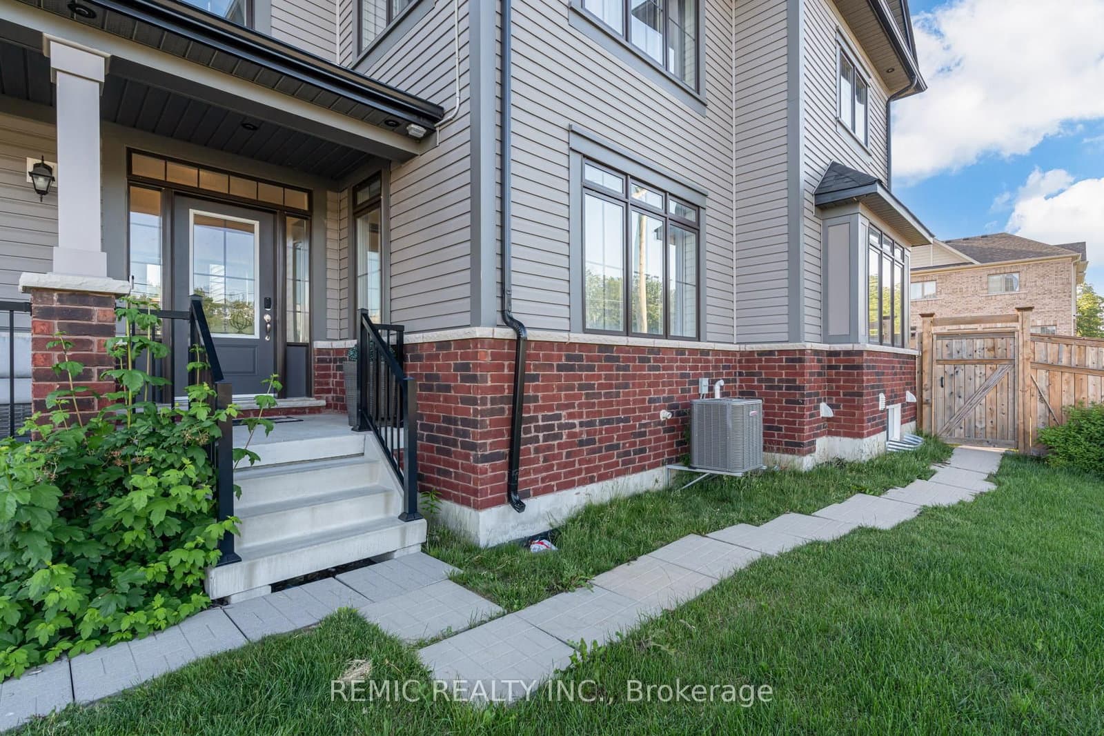 234 William Fair Drive thumbnail 3