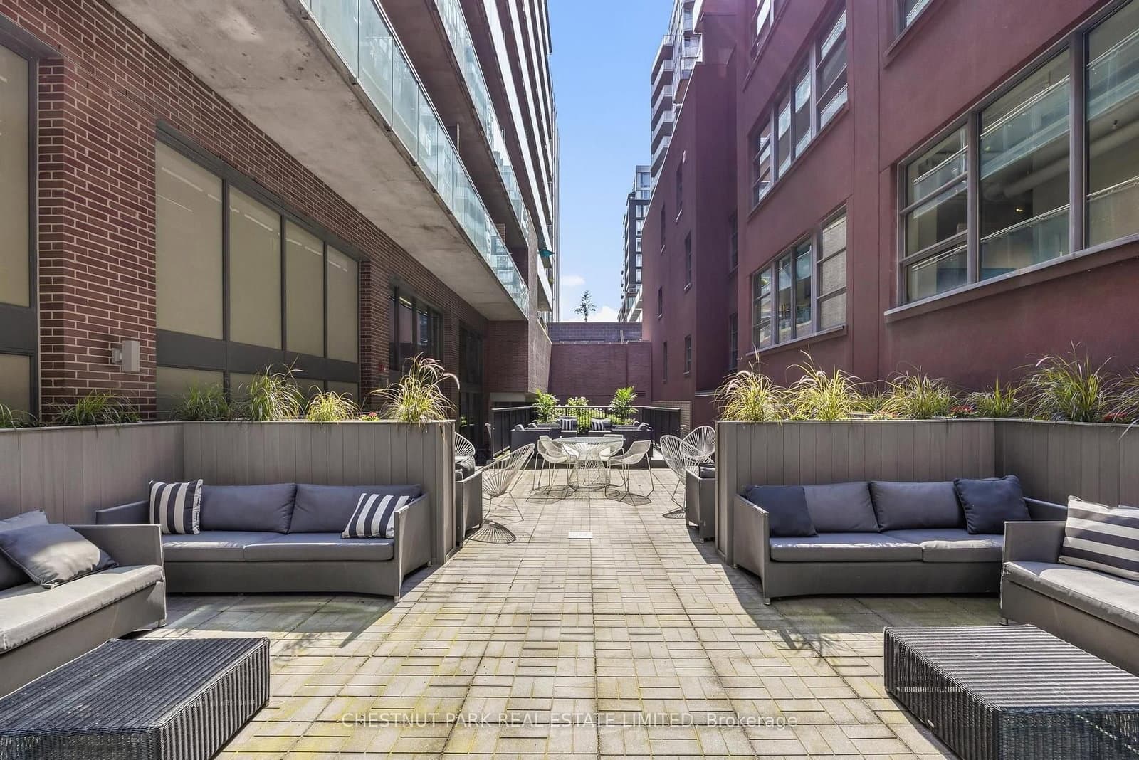90 Broadview Avenue, Unit 901 thumbnail 17