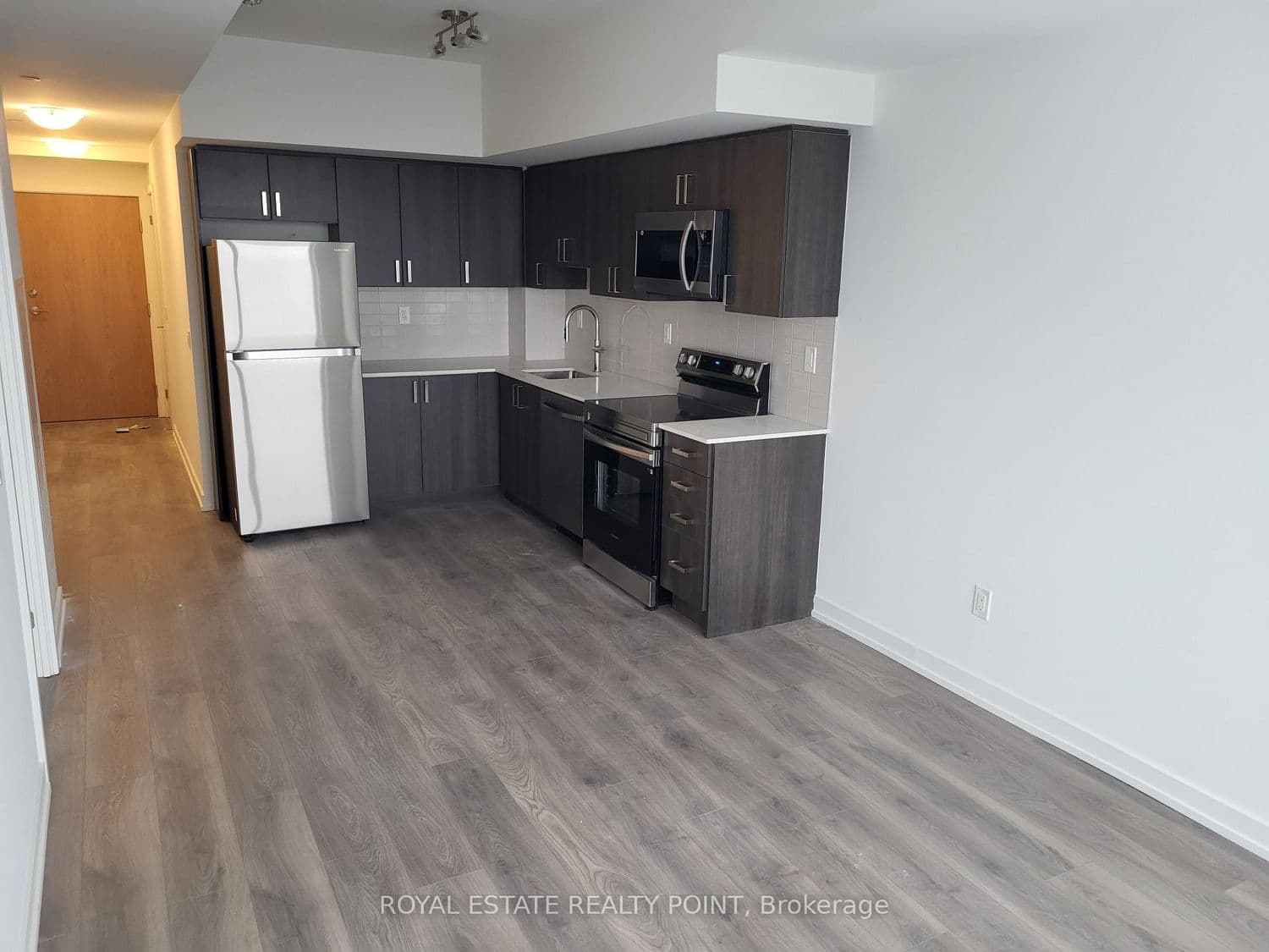 1435 Celebration Drive, Unit 2409 thumbnail 6