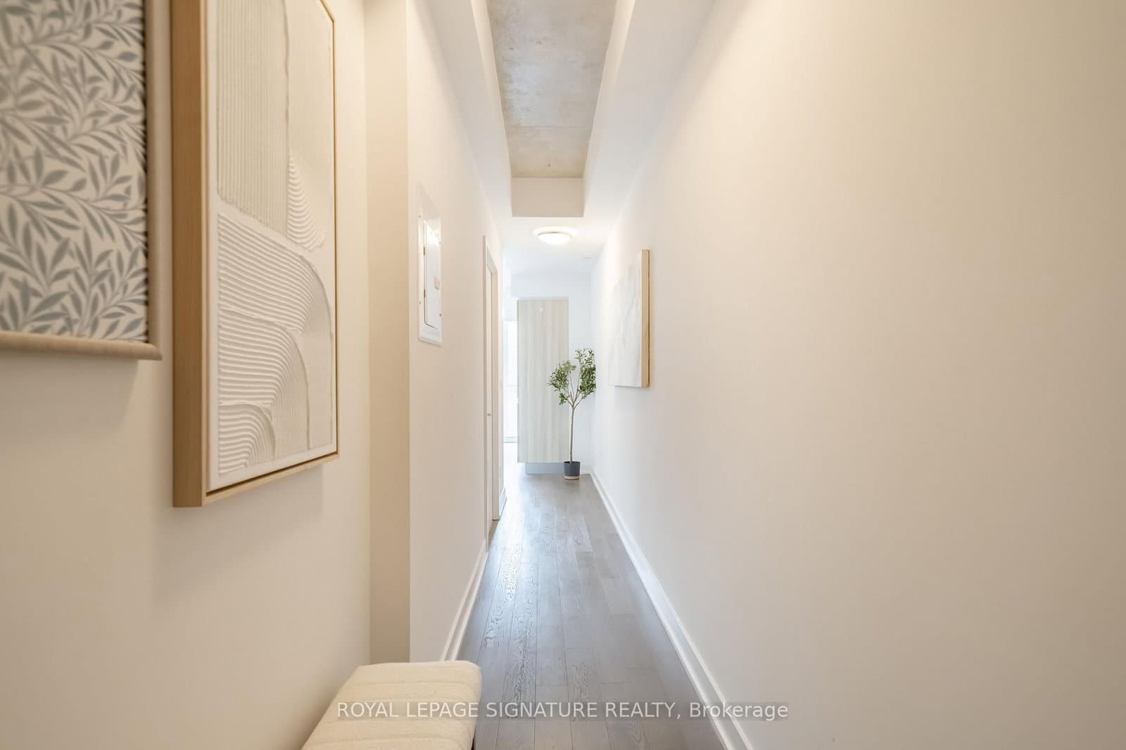 1190 Dundas Street E, Unit 406 thumbnail 3