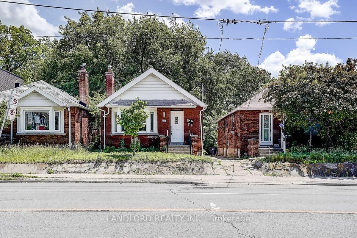 79 O'Connor Drive, Unit Lower - Image 1