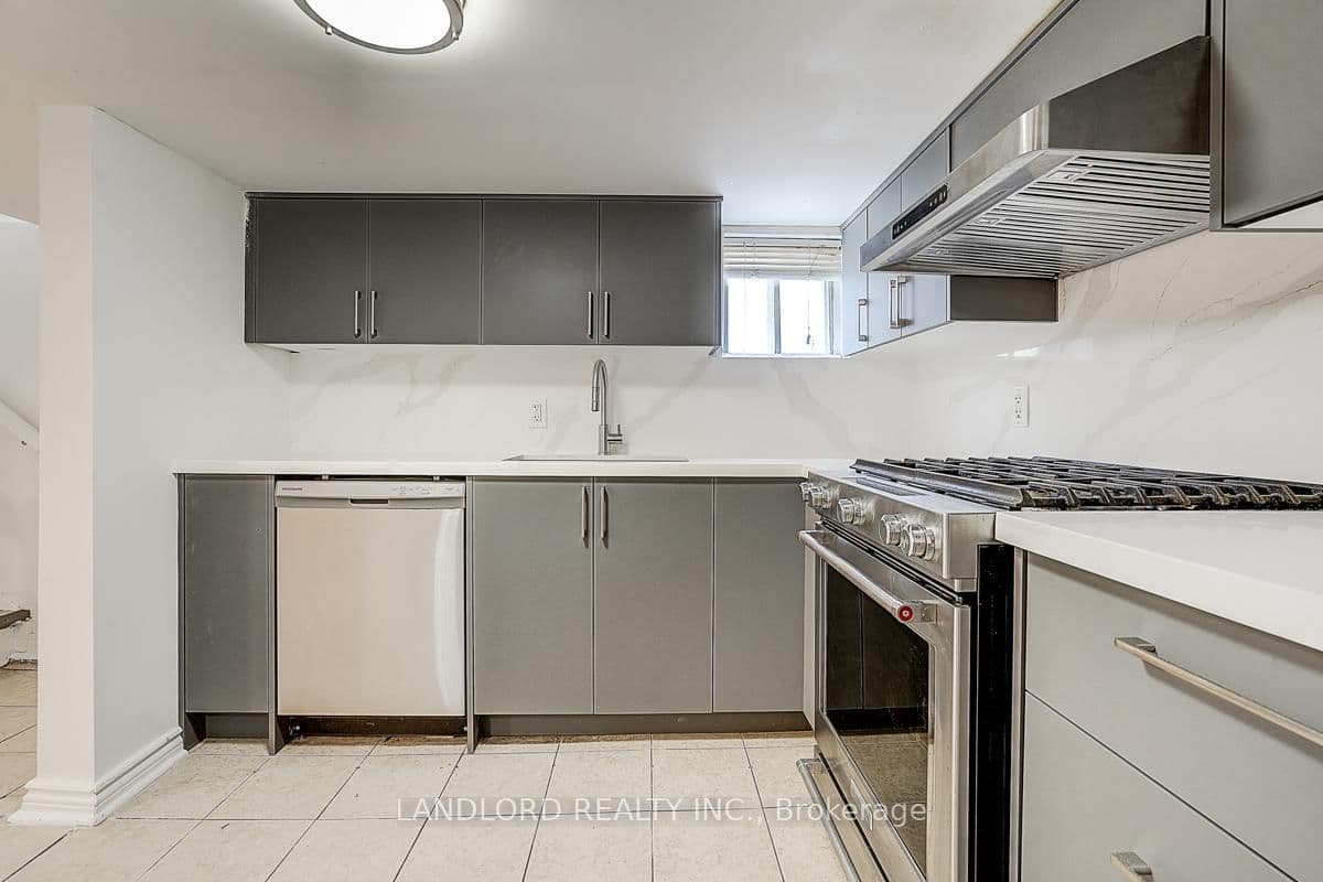 79 O'Connor Drive, Unit Lower thumbnail 13