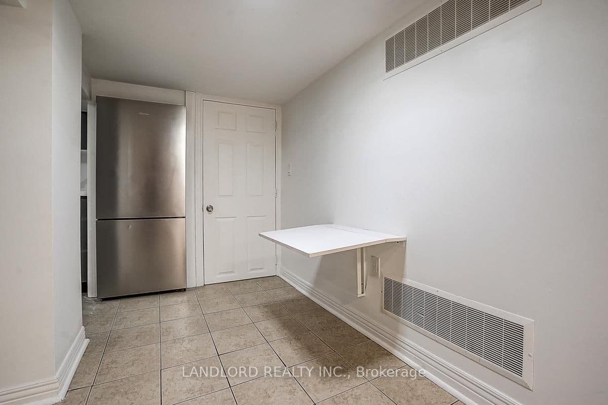 79 O'Connor Drive, Unit Lower thumbnail 19