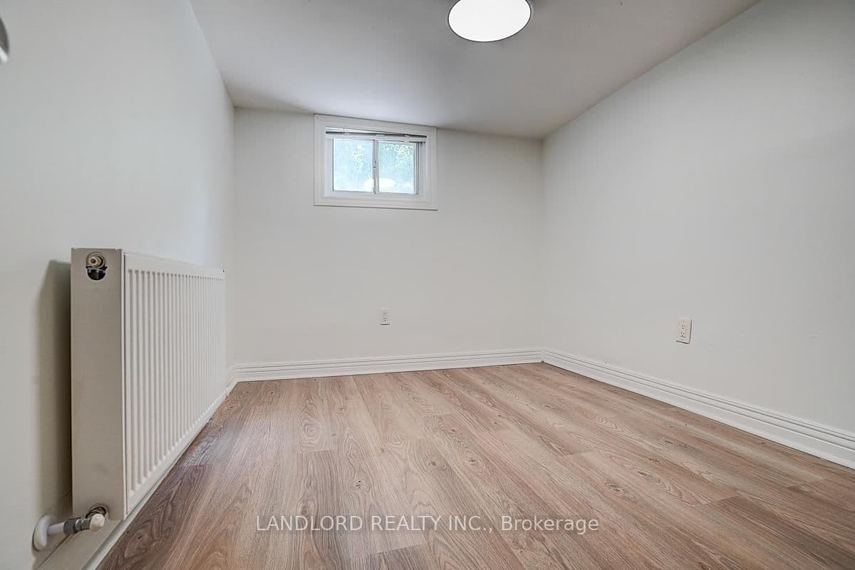 79 O'Connor Drive, Unit Lower thumbnail 33