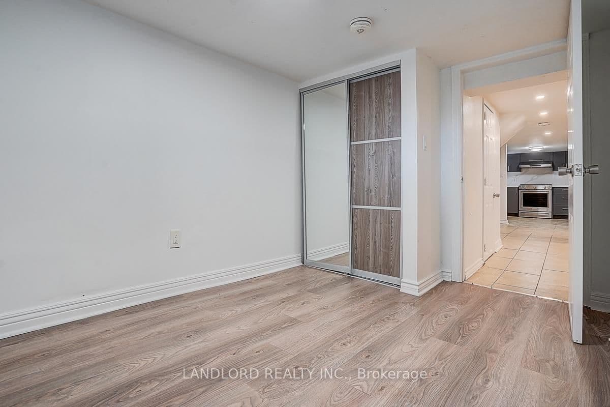 79 O'Connor Drive, Unit Lower thumbnail 34