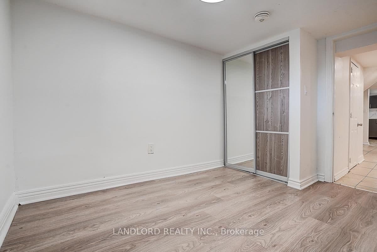 79 O'Connor Drive, Unit Lower thumbnail 35