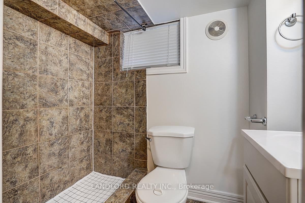 79 O'Connor Drive, Unit Lower thumbnail 37