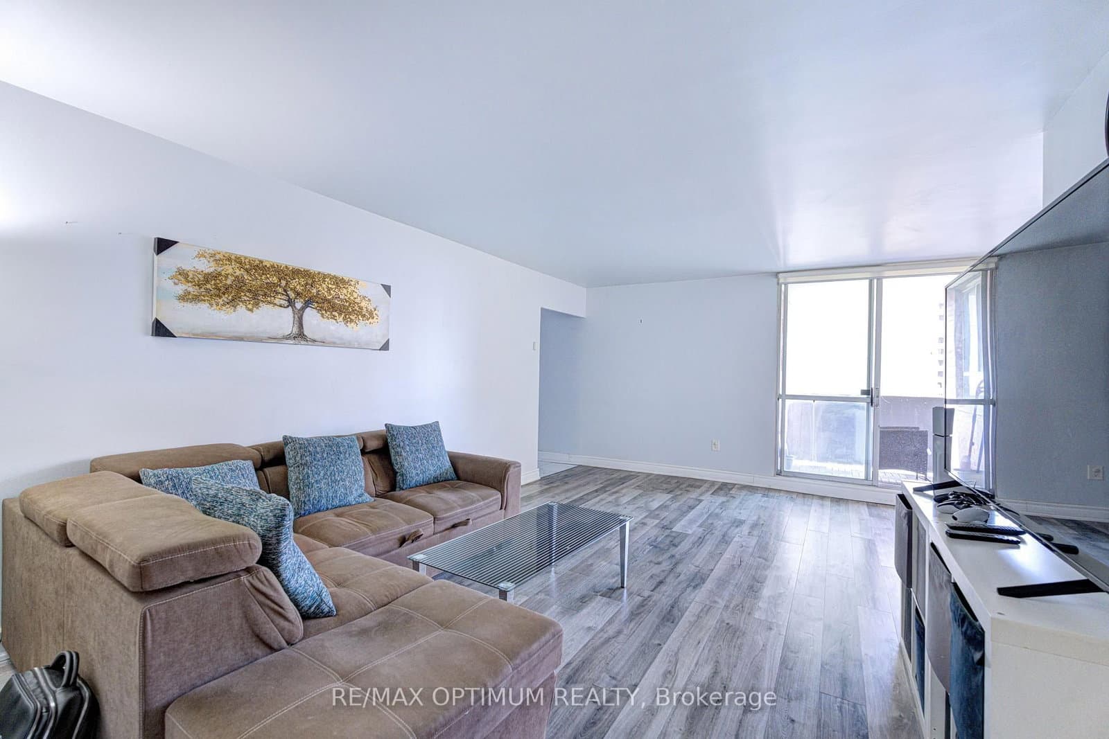 5 Massey Square, Unit 2110 thumbnail 13