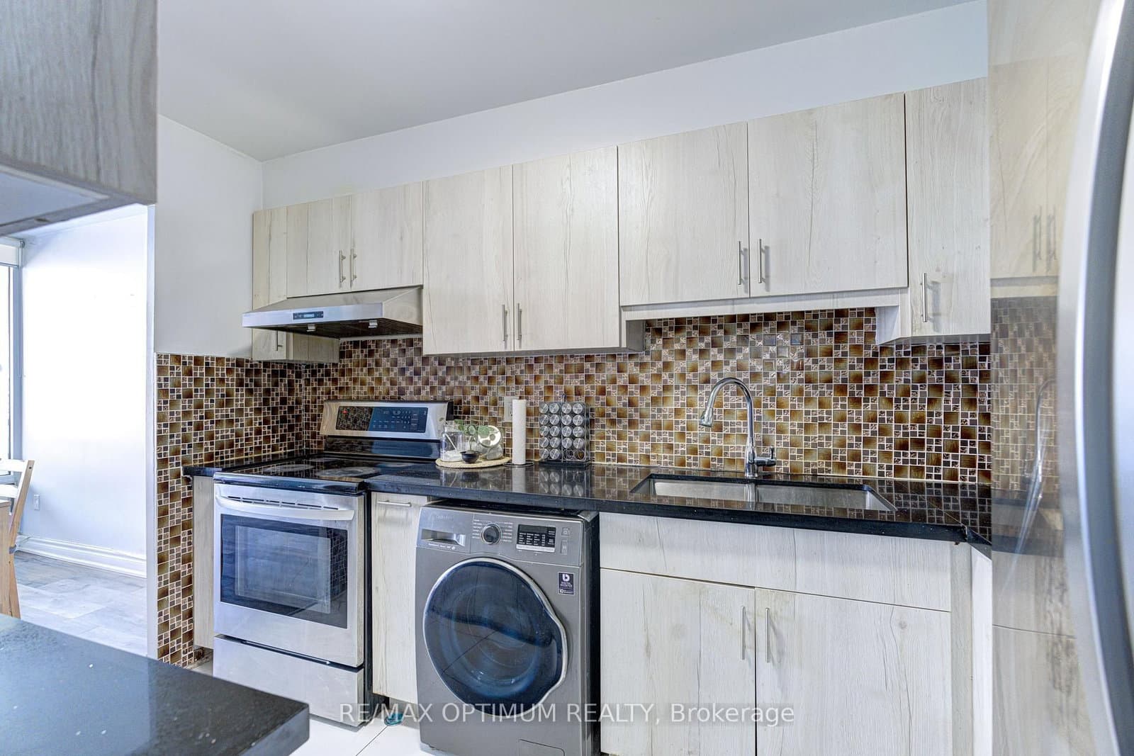 5 Massey Square, Unit 2110 thumbnail 17