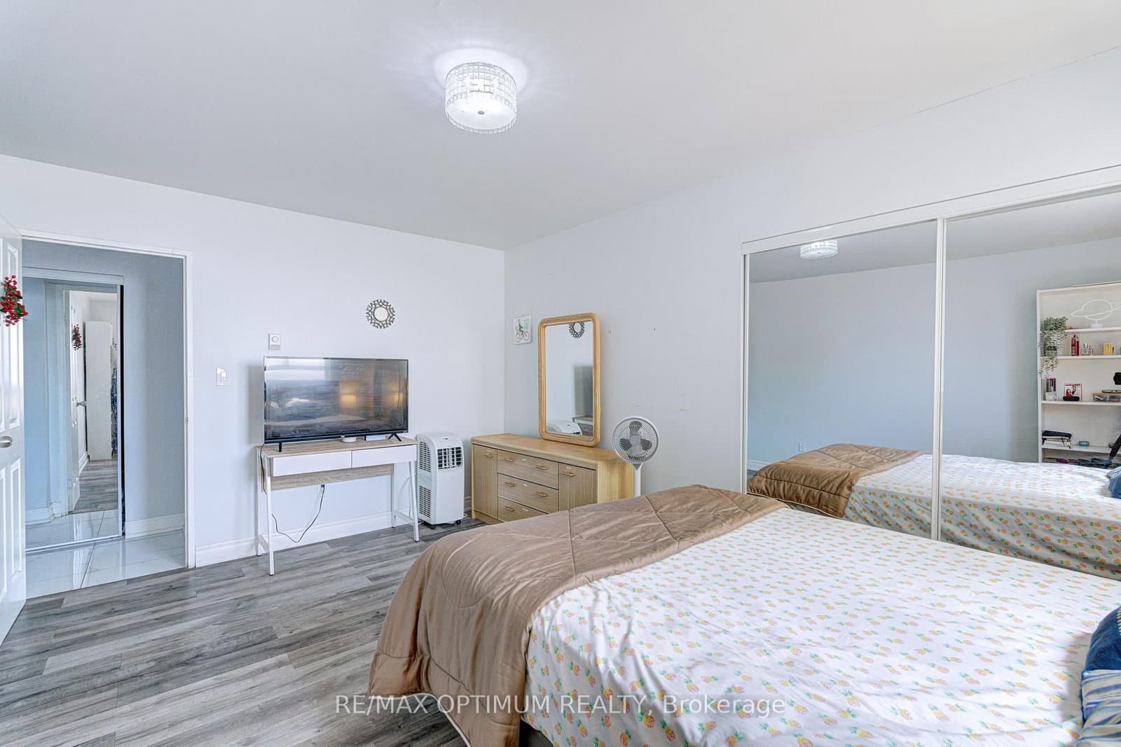 5 Massey Square, Unit 2110 thumbnail 26
