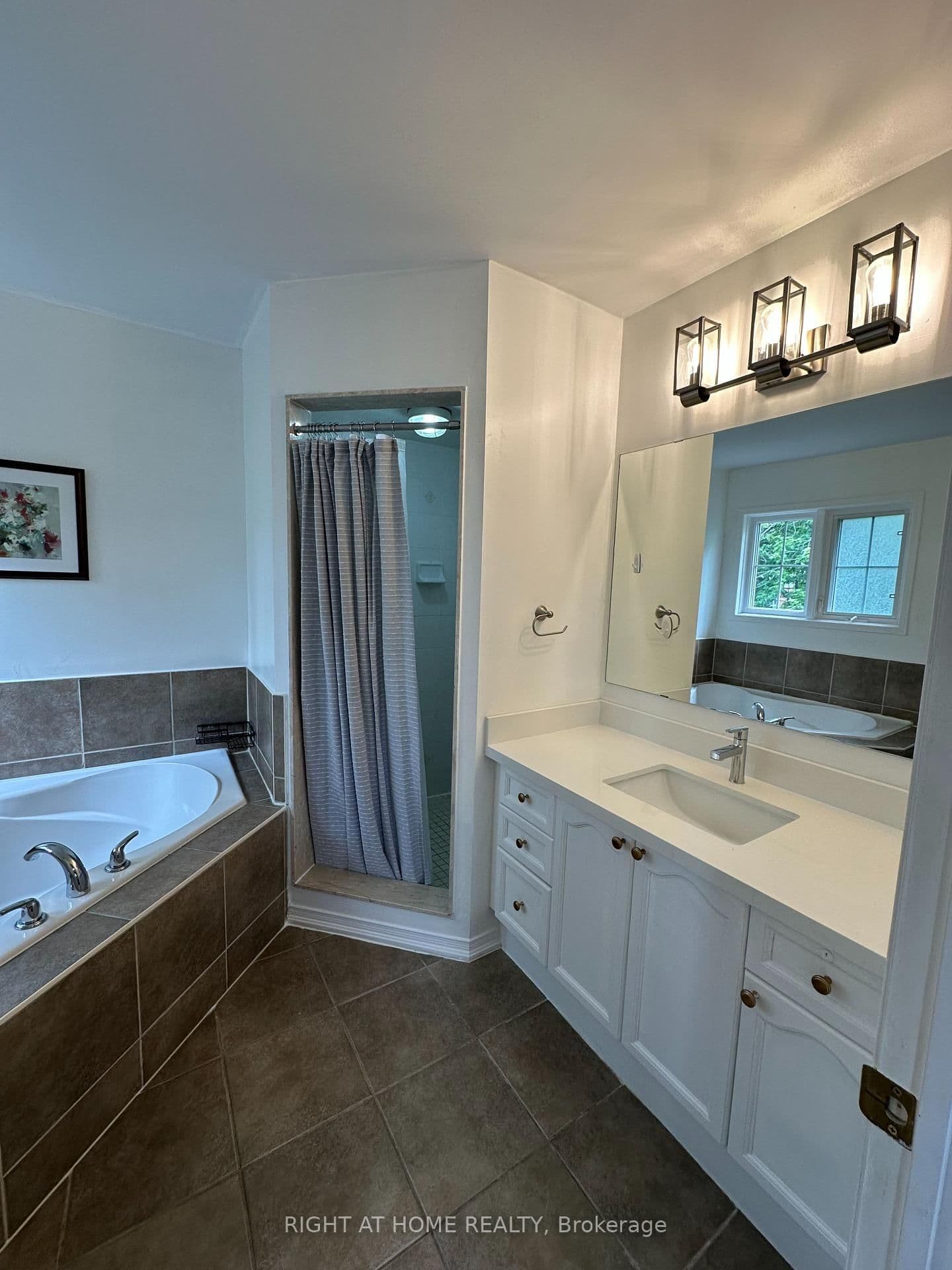 107 Norland Circle thumbnail 14