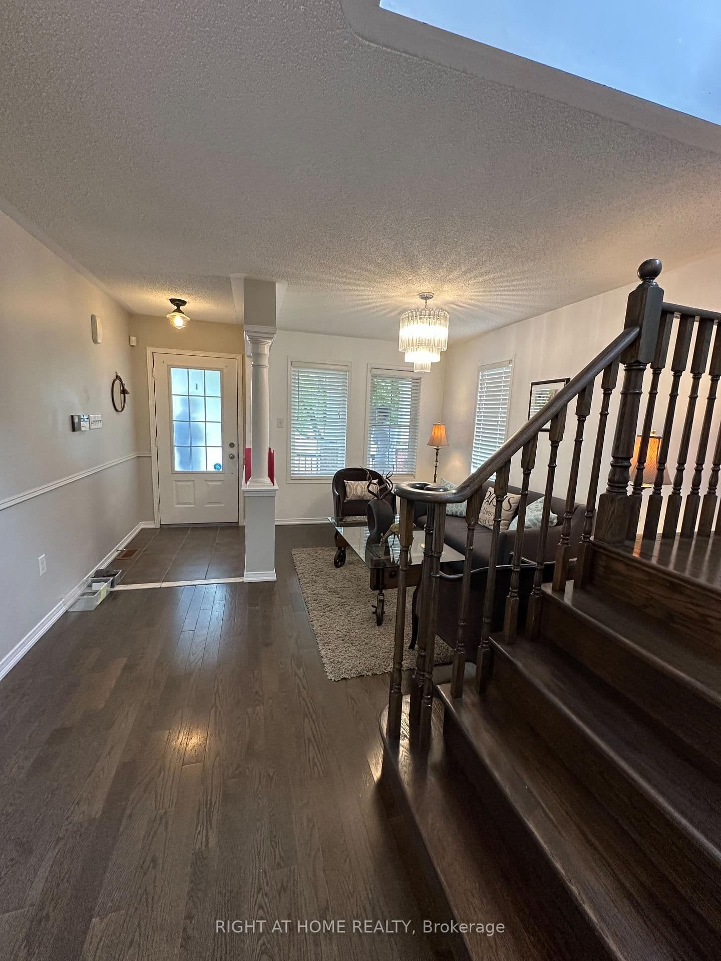 107 Norland Circle thumbnail 4